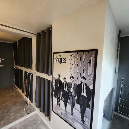 Vila Rock Hostel - Proximo Allianz Parque, Vila Madalena, Av Paulista, Hospital Das Clinicas Incor Fmusp Сан-Пауло Экстерьер фото